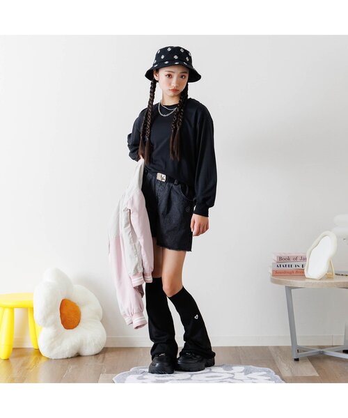 algy(アルジー)の「ロゴシシュウレッグカバー(レッグウォーマー・キッズ・ブラック/オフホワイト・FREE)」の16枚目の写真