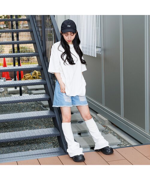 algy(アルジー)の「ロゴシシュウレッグカバー(レッグウォーマー・キッズ・ブラック/オフホワイト・FREE)」の3枚目の写真