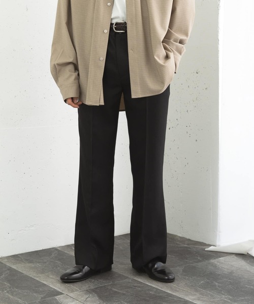 SENSE OF PLACE by URBAN RESEARCH（センスオブプレイスバイアーバンリサーチ）の「ヴィンテージフレアスラックス（その他パンツ・メンズ・ブラック/チャコールグレー・MEDIUM/LARGE）」の2枚目の写真