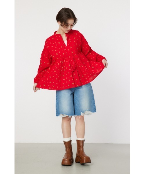 RODEO CROWNS WIDE BOWL(ロデオクラウンズワイドボウル)の「フラワーパターンカフタンシャツ(シャツ/ブラウス・レディース・レッド系その他/ホワイト系その他/ブルー系その他3・FREE)」の17枚目の写真