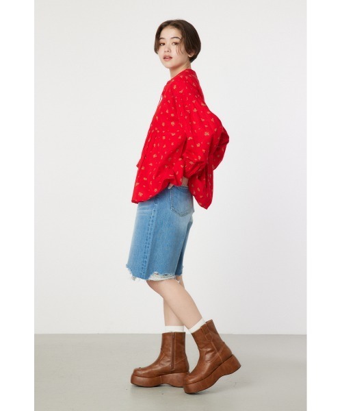 RODEO CROWNS WIDE BOWL(ロデオクラウンズワイドボウル)の「フラワーパターンカフタンシャツ(シャツ/ブラウス・レディース・レッド系その他/ホワイト系その他/ブルー系その他3・FREE)」の15枚目の写真