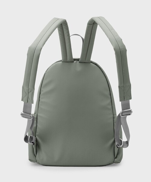 OPAQUE.CLIP（オペークドットクリップ）の「ナイロンコンパクトリュックサック（バックパック/リュック・レディース・ブラック/グレー・00）」の11枚目の写真