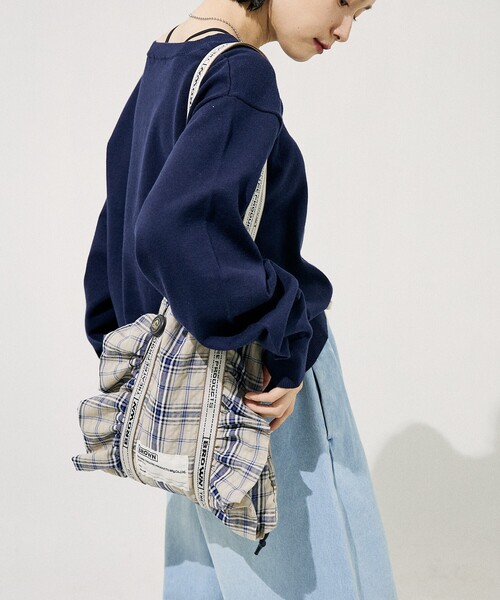 FREAK'S STORE（フリークスストア）の「BROWN THEATRE PRODUCTS/ブラウンシアタープロダクツ 別注 チェック柄フリルシューズバッグ（トートバッグ・レディース・ブラック/ピンク/ベージュ・ONE SIZE）」の5枚目の写真