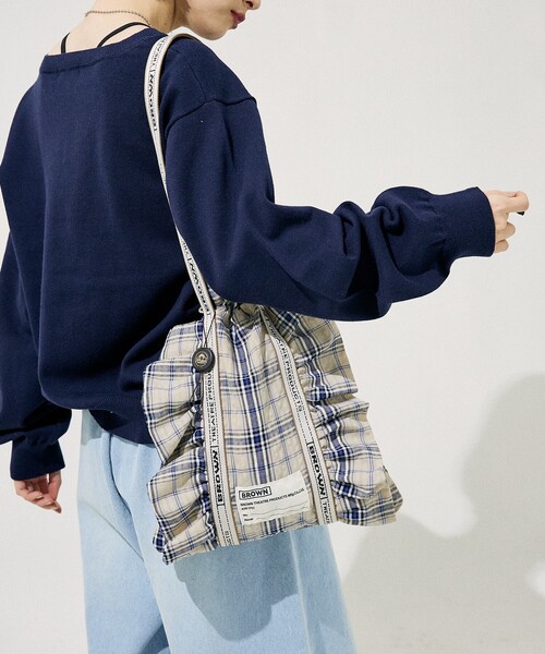 FREAK'S STORE（フリークスストア）の「BROWN THEATRE PRODUCTS/ブラウンシアタープロダクツ 別注 チェック柄フリルシューズバッグ（トートバッグ・レディース・ブラック/ピンク/ベージュ・ONE SIZE）」の6枚目の写真