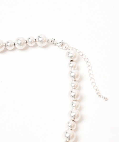 GLOBAL WORK（グローバルワーク）の「MATINEE LINE/ボリュームボールネックレス/288834（ネックレス・レディース・シルバー/ゴールド・FREE）」の4枚目の写真