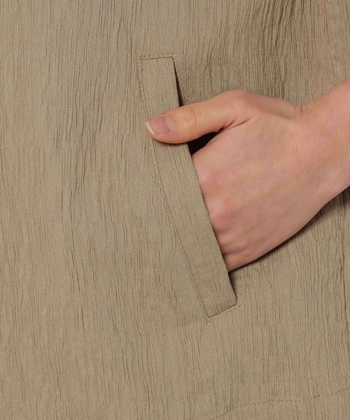 mysty woman(ミスティウーマン)の「ヨウリュウシャツジャケット 328294(テーラードジャケット・レディース・アイボリー/ダークベージュ/ブラック・FREE)」の15枚目の写真