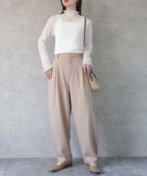 SELECT LEVERY(セレクトリベリー)の「スモッキングレースハイネックプルオーバー(Tシャツ/カットソー・レディース・ブラック/オフホワイト/ナチュラル・MEDIUM)」の10枚目の写真