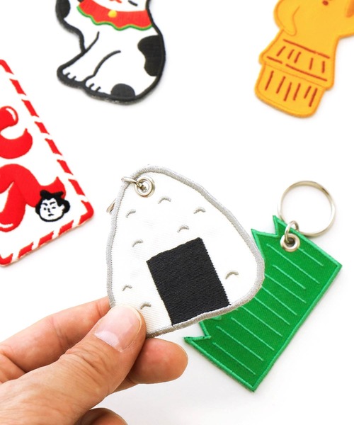 ニューレトロ（ニューレトロ）の「ニューレトロ スティッチワークキーホルダー 刺繍 キーリング ミニ チャーム （ニッポン）（キーホルダー・レディース・その他1/その他2/その他3/その他5/その他8/その他6/その他7/その他4・FREE）」の7枚目の写真