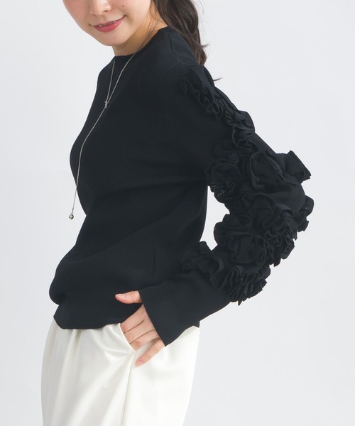 PICCIN PERLA（ピッチンペルラ）の「袖フリルリブニット（ニット/セーター・レディース・オフホワイト/ブラック/グレー・M）」の16枚目の写真