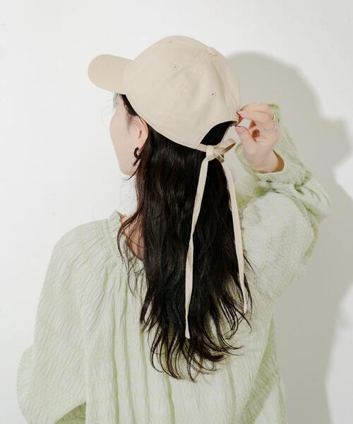 SMELLY(スメリー)の「バックリボンキャップ(キャップ・レディース・ブラック/ベージュ・-)」の6枚目の写真