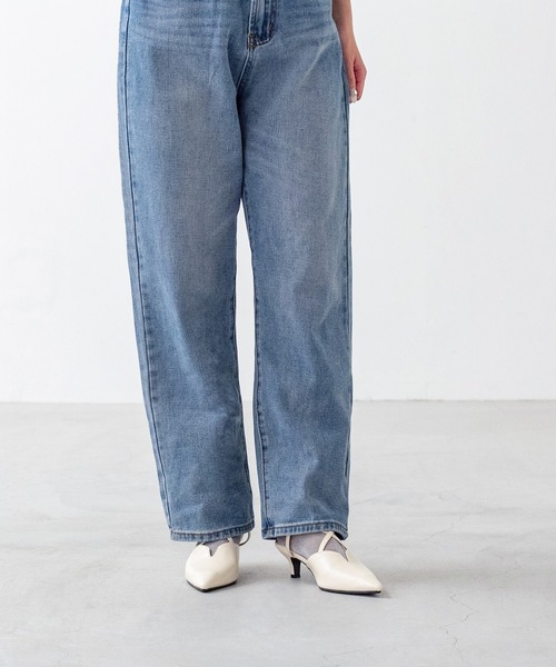 menue(メヌエ)の「Vカット クロスストラップパンプス(パンプス・レディース・ブラック/シルバー/アイボリー・22.5cm/23.5cm/24.5cm/25.5cm/23.0cm/24.0cm/25.0cm/26.0cm/21.5cm/22.0cm)」の7枚目の写真
