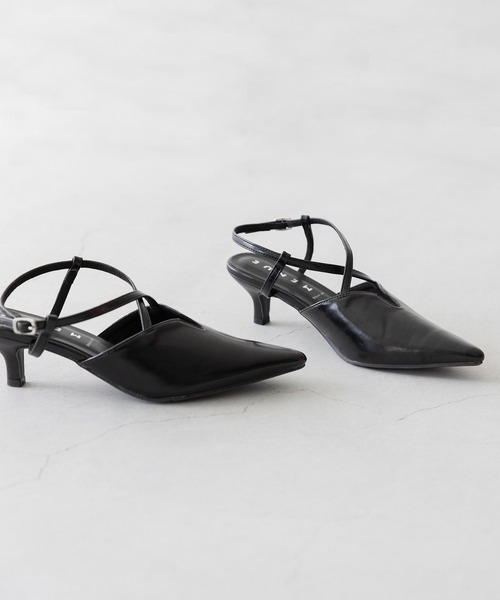 menue(メヌエ)の「Vカット クロスストラップパンプス(パンプス・レディース・ブラック/シルバー/アイボリー・22.5cm/23.5cm/24.5cm/25.5cm/23.0cm/24.0cm/25.0cm/26.0cm/21.5cm/22.0cm)」の20枚目の写真