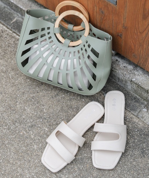 Bab(バブ)の「ニュアンスラインフラットサンダル(サンダル・レディース・ブラック/ベージュ/オフホワイト・M/L)」の9枚目の写真