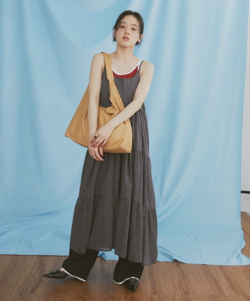 MERLOT（メルロー）の「【A4サイズ、14inch以下のノートPC収納可能】【ミニポーチ付き】カラーキャンバストートバッグ（トートバッグ・レディース・ブルー/ベージュ/レッド・FREE）」の17枚目の写真