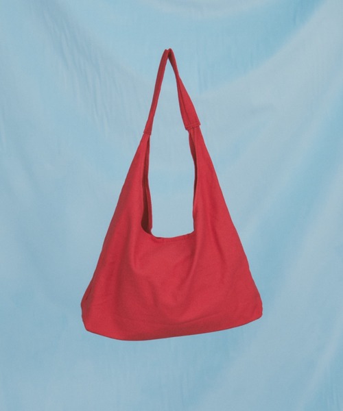 MERLOT（メルロー）の「【A4サイズ、14inch以下のノートPC収納可能】【ミニポーチ付き】カラーキャンバストートバッグ（トートバッグ・レディース・ブルー/ベージュ/レッド・FREE）」の9枚目の写真