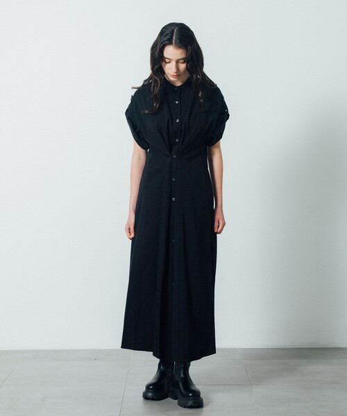 CITY TOKYO（シティトウキョウ）の「Back Tuck Arrangement Dress / バックタックアレンジメントワンピース（ワンピース・レディース・ブラック/ホワイト・1/2）」の15枚目の写真