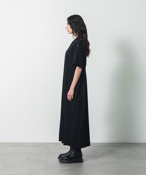 CITY TOKYO（シティトウキョウ）の「Back Tuck Arrangement Dress / バックタックアレンジメントワンピース（ワンピース・レディース・ブラック/ホワイト・1/2）」の16枚目の写真