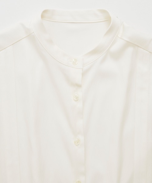 CITY TOKYO（シティトウキョウ）の「Back Tuck Arrangement Dress / バックタックアレンジメントワンピース（ワンピース・レディース・ブラック/ホワイト・1/2）」の3枚目の写真