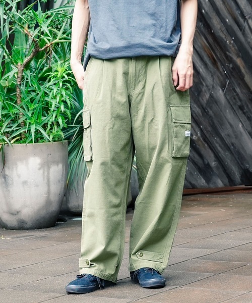 BANKS（バンクス）の「WOVEN / BANKS JOURNAL(バンクスジャーナル)カーゴパンツブランドタグ（その他パンツ・メンズ・ブラウン/カーキ・SMALL/MEDIUM/LARGE）」の2枚目の写真