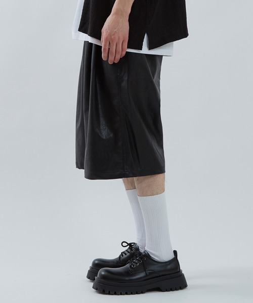 improves（インプローブス）の「PU ワイドショーツ（その他パンツ・メンズ・チャコール/ブラック・LARGE/MEDIUM）」の8枚目の写真