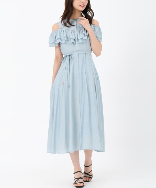 MISCH MASCH(ミッシュマッシュ)の「オープンショルダーラッフル2wayワンピース(ワンピース・レディース・ホワイト/ブラック/ブルー・S/M)」の7枚目の写真