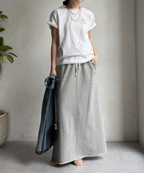 DouDou（ドゥドゥ）の「DビジューTEE（Tシャツ/カットソー・レディース・オフホワイト/グレー/チャコールグレー/ライトベージュ・FREE）」の11枚目の写真