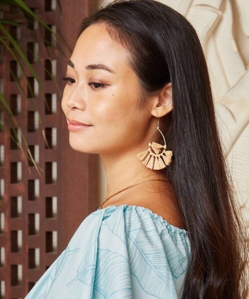 Maunaloa(マウナロア)の「【Maunaloa】ドロップフリンジピアス(ピアス(両耳用)・レディース・アイボリー/ブラウン・FREE)」の5枚目の写真