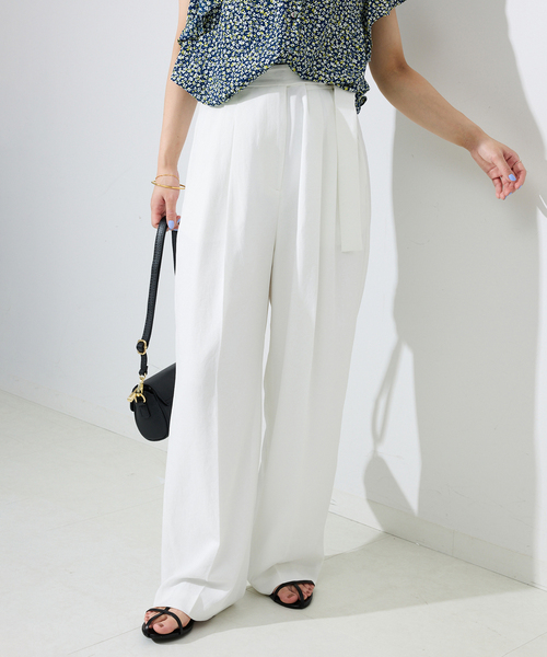 SLOBE IENA（スローブイエナ）の「《接触冷感/吸水速乾/UV機能》ウォッシャブルベルテットイージーパンツ（その他パンツ・レディース・ホワイト/ネイビー/イエロー・36/38）」の4枚目の写真