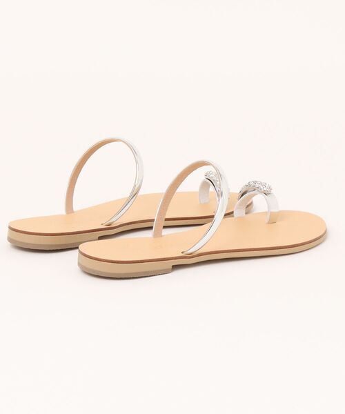 NICOLAS LAINAS（ニコラスライナス）の「【NICOLAS LAINAS】フラットトングサンダル（サンダル・レディース・シルバー/ブラック×ゴールド/ゴールド・37/38/36）」の4枚目の写真