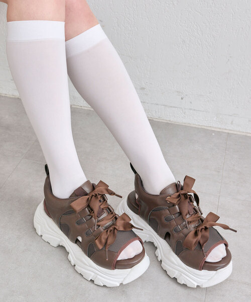 OLIVE des OLIVE(オリーブデオリーブ)の「【S/M/Lサイズ展開】ダブルリボンサンダル(サンダル・レディース・オフホワイト/ブラウン/ブラック・SMALL/MEDIUM/LARGE)」の15枚目の写真