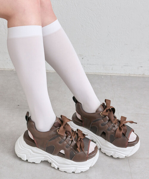 OLIVE des OLIVE(オリーブデオリーブ)の「【S/M/Lサイズ展開】ダブルリボンサンダル(サンダル・レディース・オフホワイト/ブラウン/ブラック・SMALL/MEDIUM/LARGE)」の16枚目の写真