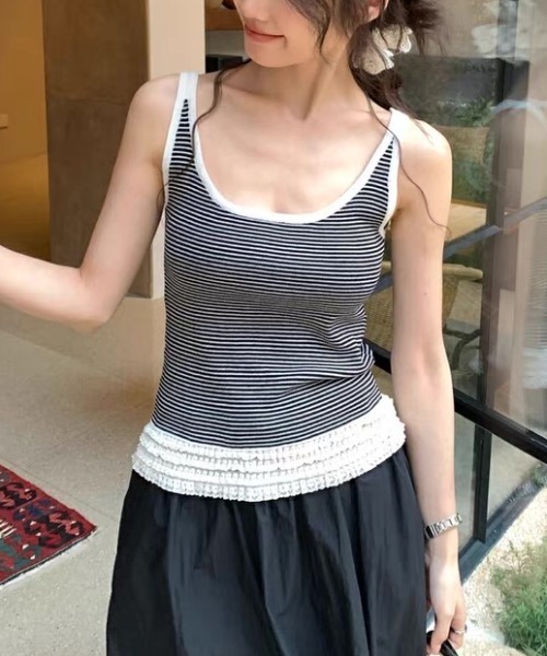 ampm(エーエムピーエム)の「裾フリル付きタンクトップ(タンクトップ・レディース・ブラック/ブラック系その他/ホワイト・FREE)」の11枚目の写真