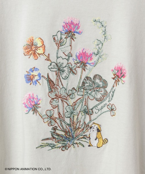 tシャツ SUPER　HAKKA×世界名作劇場　あらいぐまラスカルとシロツメクサ刺繍Tシャツ レディース SUPER HAKKA×世界名作劇場 あらいぐまラスカルとブーツ刺繍