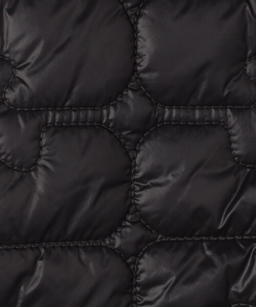 GANNI（ガニー）の「GANNI/ガニー Shiny Quilt Midi Jacket / W0343 / シャイニーキルトミディジャケット（ブルゾン・レディース・ブラック/ブラウン・SMALL）」の13枚目の写真