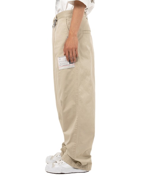 Maison MIHARA YASUHIRO(メゾンミハラヤスヒロ)の「Huge Layered Chino Pants(その他パンツ・メンズ・ベージュ/ダークグレー・48/44/46)」の12枚目の写真