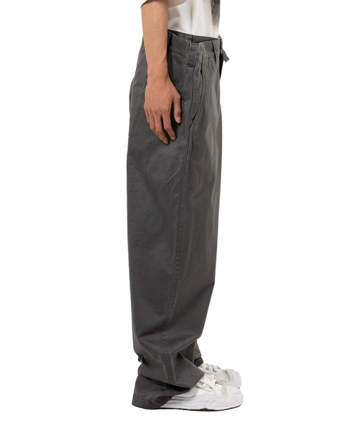 Maison MIHARA YASUHIRO(メゾンミハラヤスヒロ)の「Huge Layered Chino Pants(その他パンツ・メンズ・ベージュ/ダークグレー・48/44/46)」の11枚目の写真