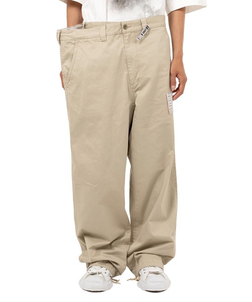 Maison MIHARA YASUHIRO(メゾンミハラヤスヒロ)の「Huge Layered Chino Pants(その他パンツ・メンズ・ベージュ/ダークグレー・48/44/46)」の18枚目の写真