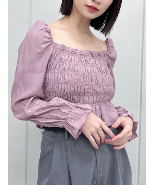 ＆soiree（アンドソワレ）の「【＆soiree】スクエアネックワッシャーシャーリングブラウス（シャツ/ブラウス・レディース・ラベンダー/ホワイト/ブラック・MEDIUM）」の3枚目の写真