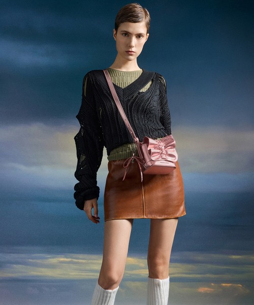 CHARLES & KEITH（チャールズ & キース）の「Kadee ケーディー ルーシュドミニバッグ（ハンドバッグ・レディース・クリーム/ピンク系その他/ブラウン系その他6・XXS）」の17枚目の写真