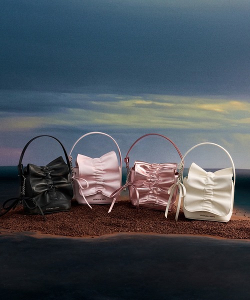 CHARLES & KEITH（チャールズ & キース）の「Kadee ケーディー ルーシュドミニバッグ（ハンドバッグ・レディース・クリーム/ピンク系その他/ブラウン系その他6・XXS）」の18枚目の写真