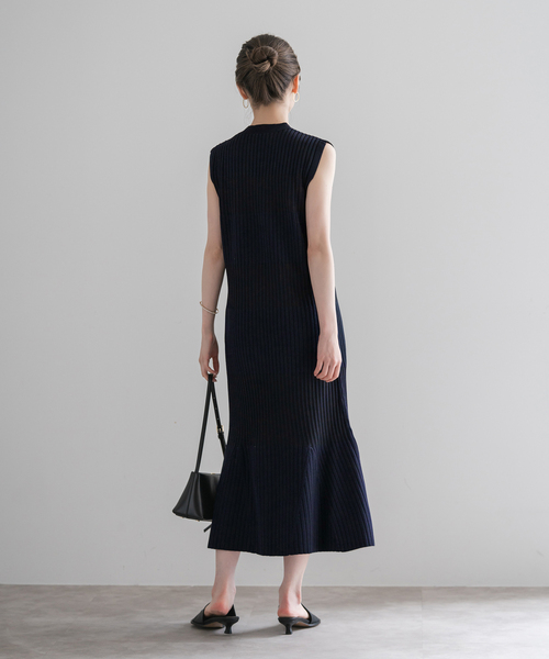 美品　NOBLE 2023ss ランダムリブマーメイドニットワンピース NOBLE ワンピース 「WEB限定追加」「洗える」ランダムリブ