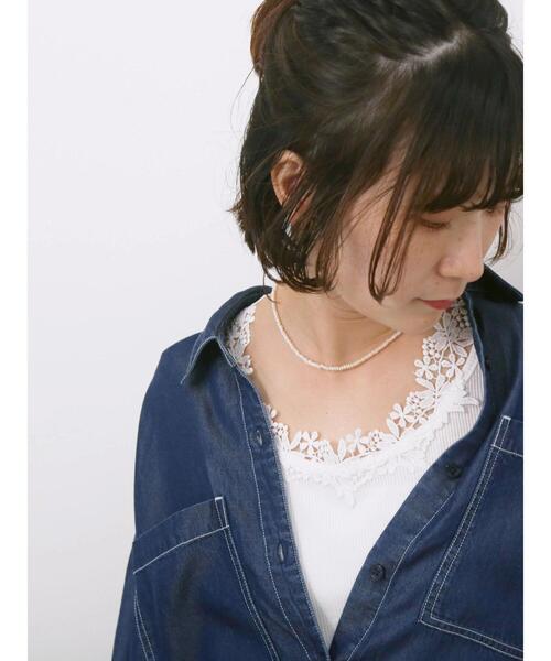 Samansa Mos2 blue(サマンサモスモスブルー)の「花レースタンク(Tシャツ/カットソー・レディース・オフホワイト/ブラック/サックスブルー・F)」の4枚目の写真