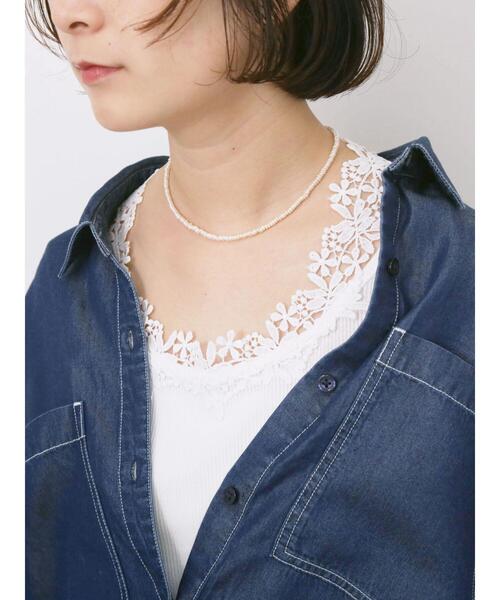 Samansa Mos2 blue(サマンサモスモスブルー)の「花レースタンク(Tシャツ/カットソー・レディース・オフホワイト/ブラック/サックスブルー・F)」の6枚目の写真