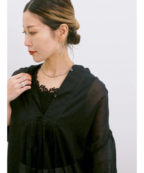 Samansa Mos2 blue(サマンサモスモスブルー)の「花レースタンク(Tシャツ/カットソー・レディース・オフホワイト/ブラック/サックスブルー・F)」の17枚目の写真
