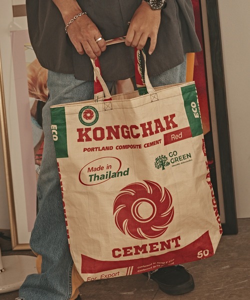 ALL RUNS(オールランズ)の「Recycled Comentbag TOTE:MEDIUM(トートバッグ・メンズ・レッド系2/ブルー系2/ブルー系1/レッド系3/レッド系1・ONE SIZE)」の5枚目の写真