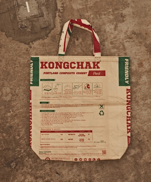 ALL RUNS(オールランズ)の「Recycled Comentbag TOTE:MEDIUM(トートバッグ・メンズ・レッド系2/ブルー系2/ブルー系1/レッド系3/レッド系1・ONE SIZE)」の17枚目の写真