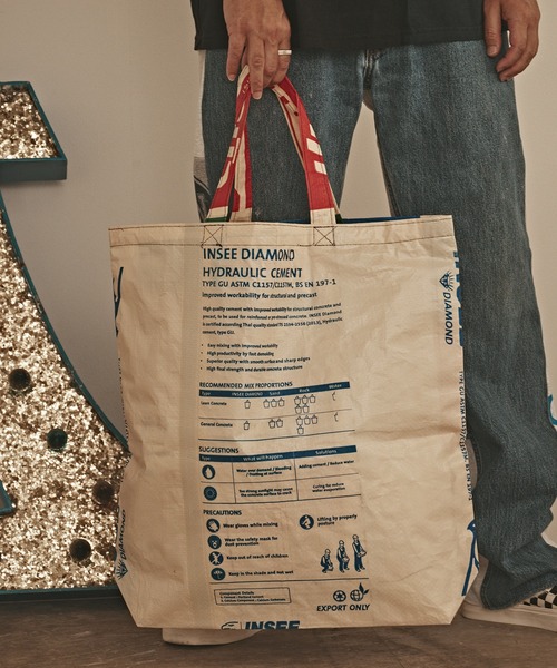 ALL RUNS(オールランズ)の「Recycled Comentbag TOTE:MEDIUM(トートバッグ・メンズ・レッド系2/ブルー系2/ブルー系1/レッド系3/レッド系1・ONE SIZE)」の12枚目の写真