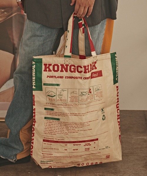 ALL RUNS(オールランズ)の「Recycled Comentbag TOTE:MEDIUM(トートバッグ・メンズ・レッド系2/ブルー系2/ブルー系1/レッド系3/レッド系1・ONE SIZE)」の19枚目の写真