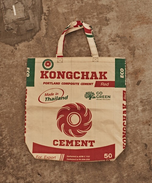 ALL RUNS(オールランズ)の「Recycled Comentbag TOTE:MEDIUM(トートバッグ・メンズ・レッド系2/ブルー系2/ブルー系1/レッド系3/レッド系1・ONE SIZE)」の16枚目の写真