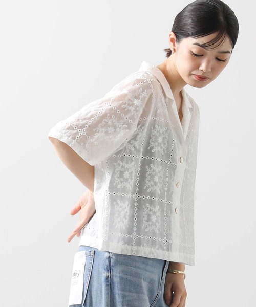 Gready Brilliant（グレディブリリアン）の「エンブロイダリー開襟ブラウス（シャツ/ブラウス・レディース・オフホワイト/ブラック・38）」の8枚目の写真